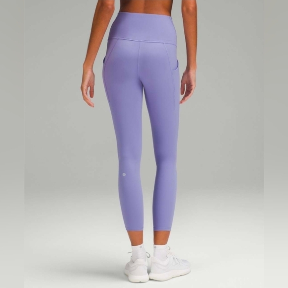 Lululemon Wunder Train HR Tight with Pockets 25", Size 12 - Picture 7 of 9